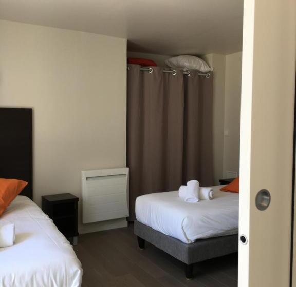 Четырехместный Номер Стандарт, Les Bains Boyardville   Hôtel Et Restaurant