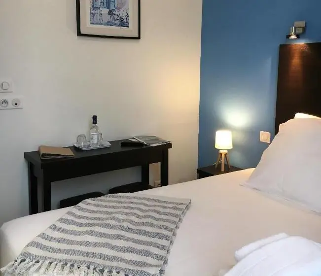 キングサイズベッドのスタンダードルーム, Les Bains Boyardville   Hôtel Et Restaurant