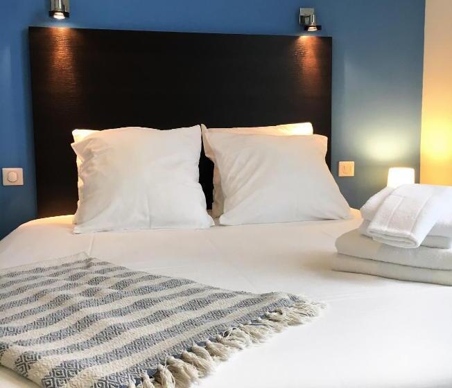 Стандартный Номер Кровать Кинг, Les Bains Boyardville   Hôtel Et Restaurant