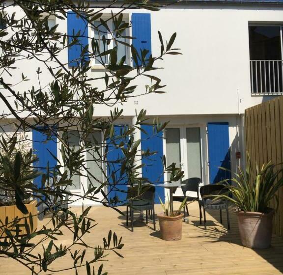 Четырехместный Номер Стандарт, Les Bains Boyardville   Hôtel Et Restaurant