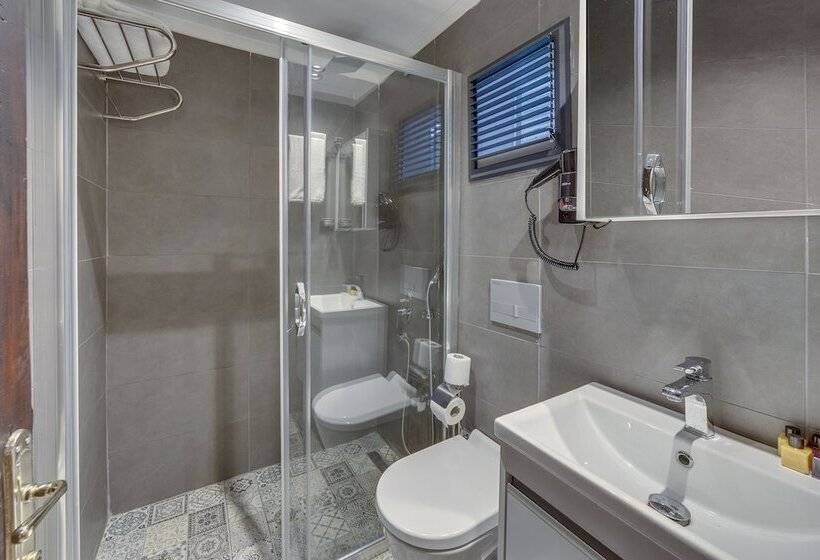 Семейный Номер, Risus Garden Marina