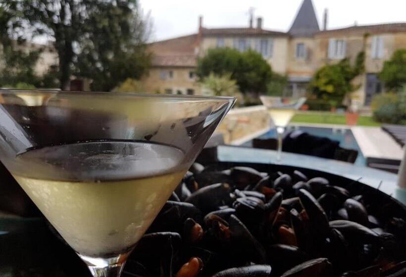 חדר משפחתי נוף לגינה, Le Clos Réaud