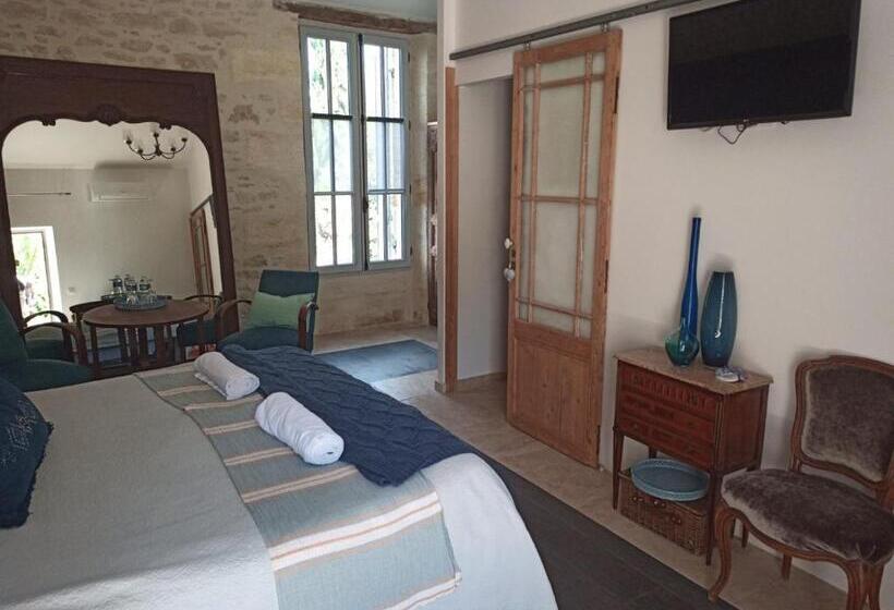 סוויטה עם טרסה, Le Clos Réaud