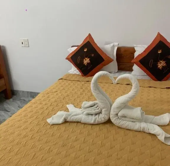 اتاق استاندارد چهارنفره با چشم‌انداز باغ, Tam Coc White Swan Homestay