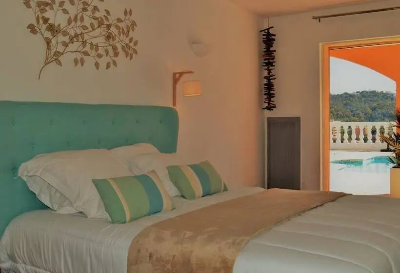 デラックススイート２ベッドルーム, Villa La Terre Des Lauriers B&b