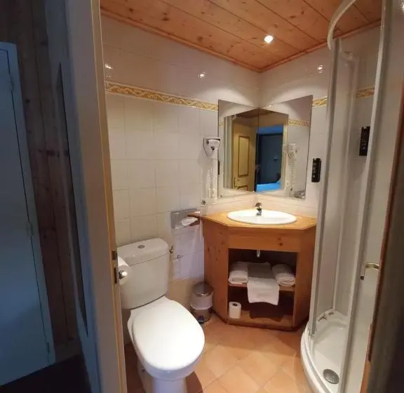 バルコニー付きスタンダードトリプルルーム, Chalet Hotel Le Mont Bisanne