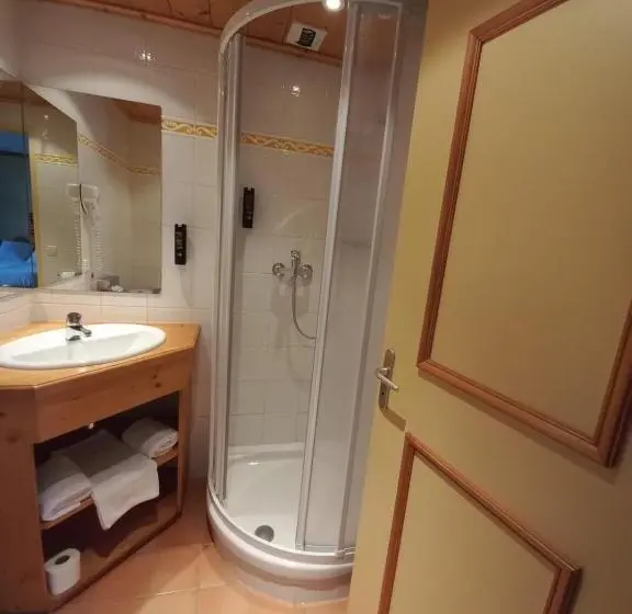 スタンダード4人部屋, Chalet Hotel Le Mont Bisanne
