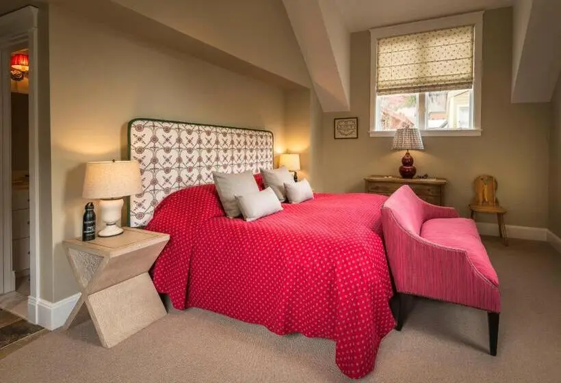 اتاق لوکس با تخت بزرگ, Dunton Town House