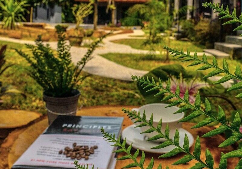 Quarto Deluxe com Sacada, Grandfather Khaolak Resort