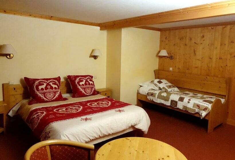 스탠다드 트리플 발코니 룸, Chalet Hotel Le Mont Bisanne