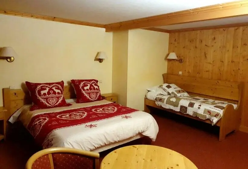 バルコニー付きスタンダードトリプルルーム, Chalet Hotel Le Mont Bisanne