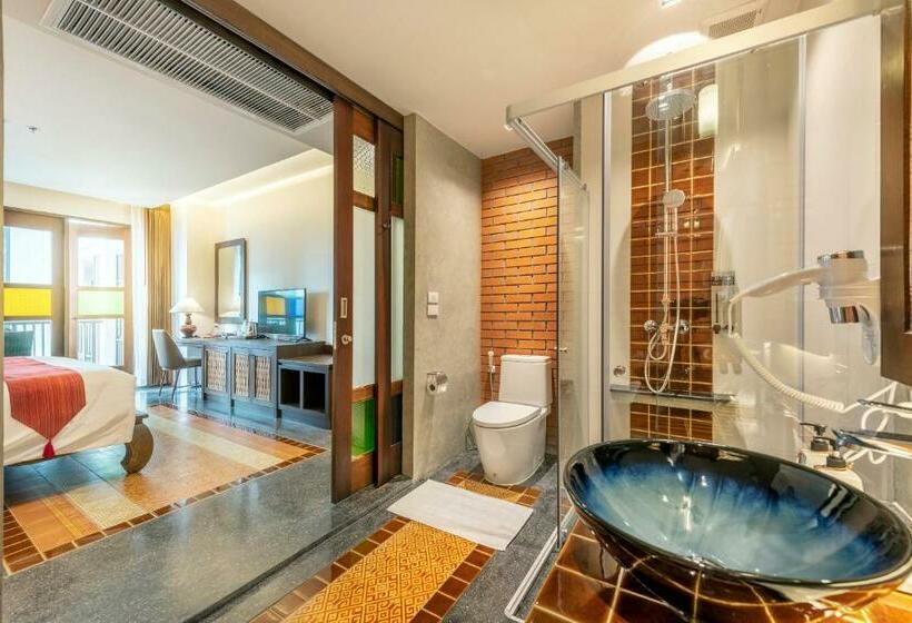 디럭스 룸 킹사이즈 침대, Monkham Village Hat Yai