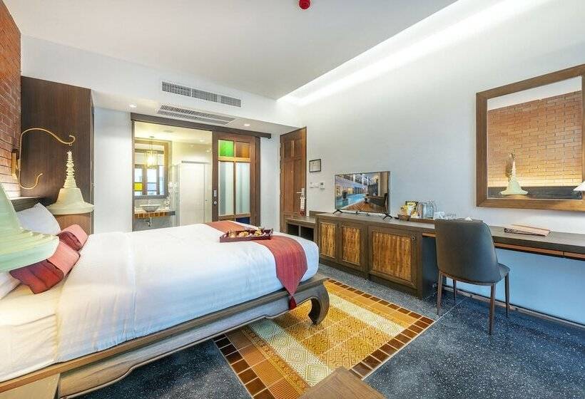 디럭스 룸 킹사이즈 침대, Monkham Village Hat Yai