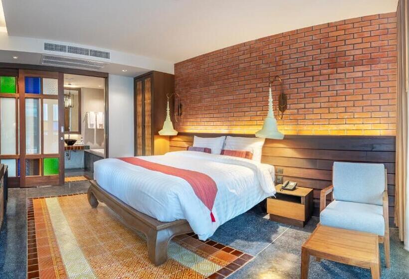 디럭스 룸 킹사이즈 침대, Monkham Village Hat Yai