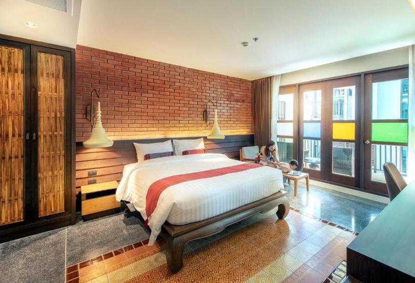 디럭스 룸 킹사이즈 침대, Monkham Village Hat Yai