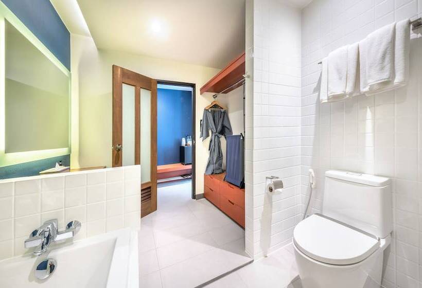 디럭스 룸 킹사이즈 침대, Monkham Village Hat Yai