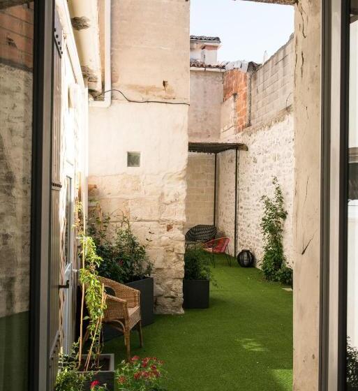 جناح, Les Suites Du 17