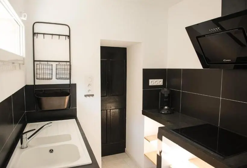Sviitti, Les Suites Du 17