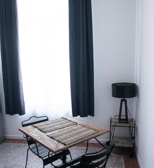 جناح, Les Suites Du 17