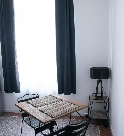 Sviitti, Les Suites Du 17