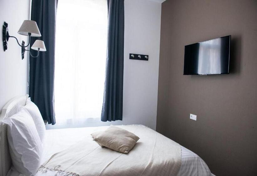 جناح, Les Suites Du 17