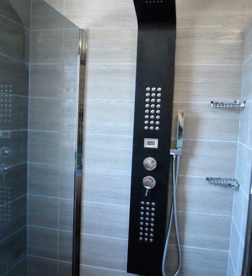 디럭스 룸 측면 바다 전망, Villa La Terre Des Lauriers B&b