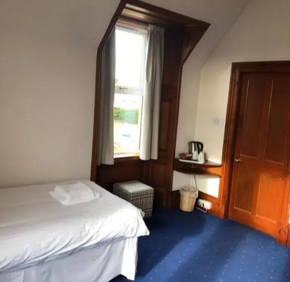 Perhehuone, Westerlea Hotel Nairn