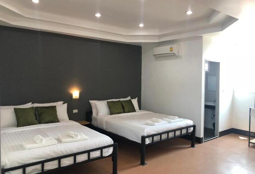 اتاق استاندارد چهار تخته, Khaohom House