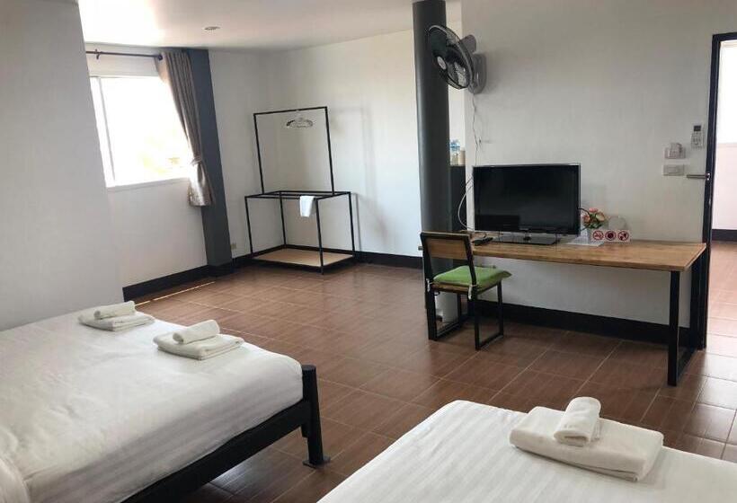 חדר סטנדרט לשלושה, Khaohom House