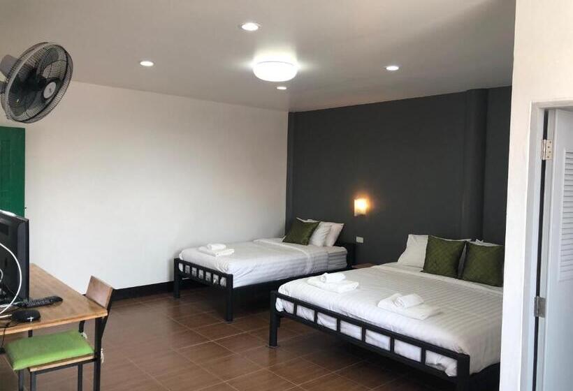 חדר סטנדרט לשלושה, Khaohom House