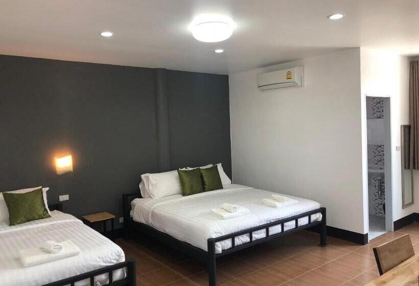 חדר סטנדרט לשלושה, Khaohom House