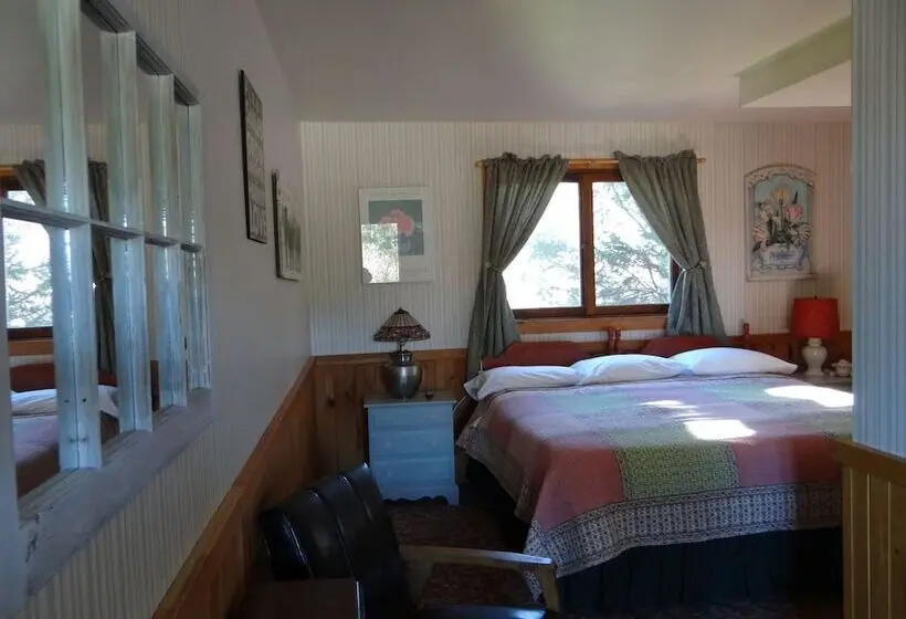ダブルベッドのクラシックルーム, Blue Gentian Lodge At Magic Mountain