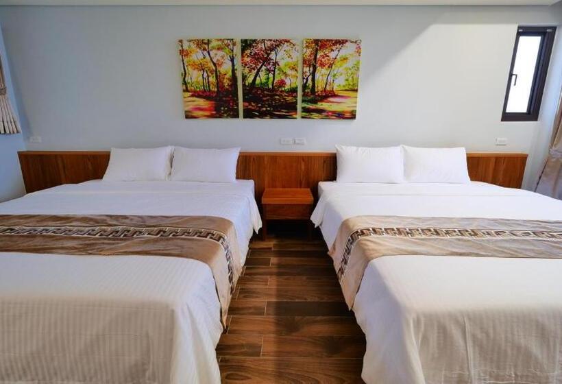 اتاق استاندارد چهارنفره با بالکن, Apause