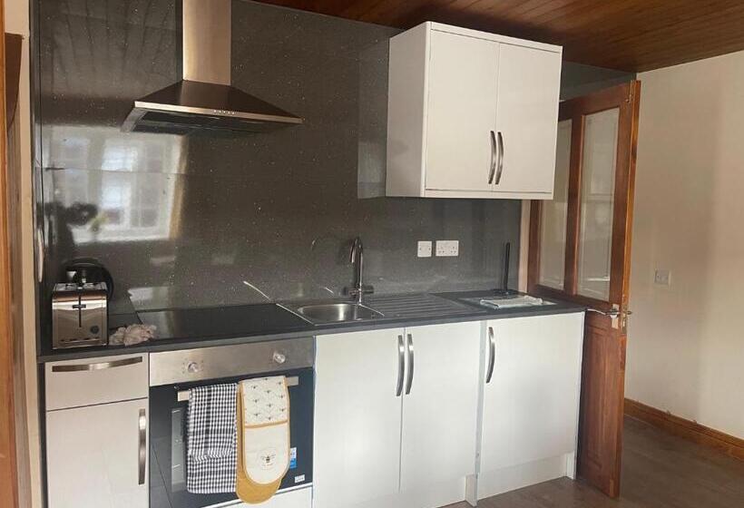 Апартаменты Deluxe 1 Спальня, Fairladies Barn Guest House