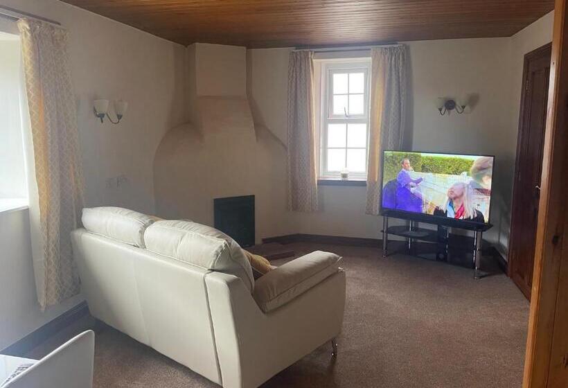 Апартаменты Deluxe 1 Спальня, Fairladies Barn Guest House