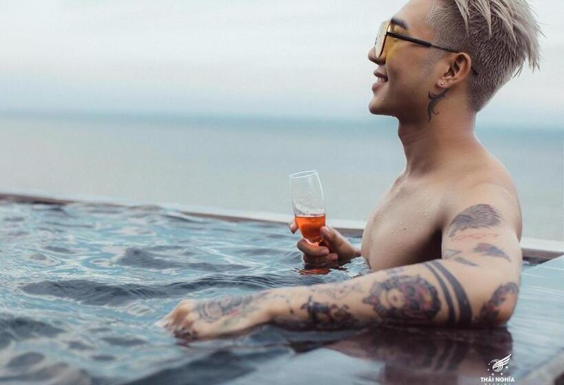 اتاق استاندارد با بالکن و چشمانداز دریا, The Marron