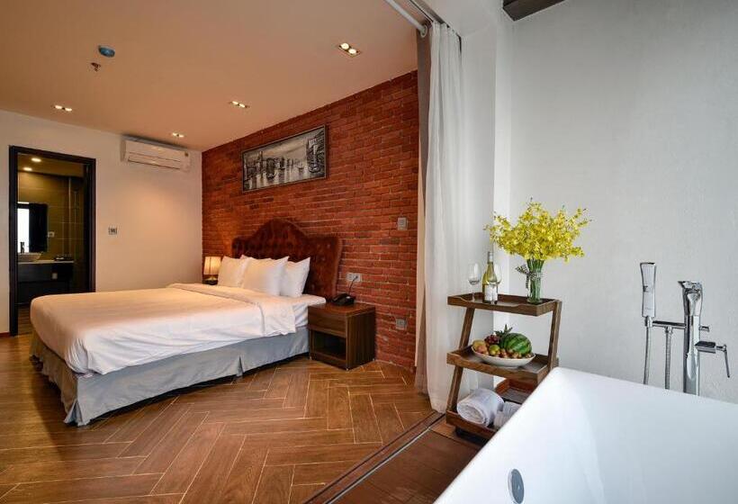 سوییت خانوادگی, The Marron