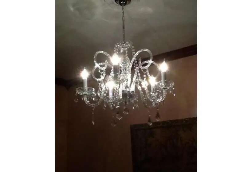 バス共有のスタンダードルーム, Ledroit Park Renaissance Bed And Breakfast