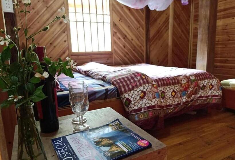 اتاق لوکس سه تخته, Lenh Family House   Hostel