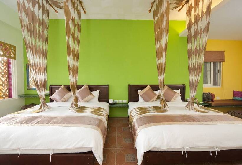 اتاق لوکس با چشم‌انداز دریا, Hana B & B