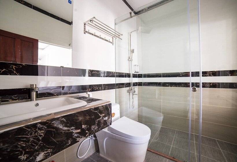 شقة غرفة واحدة, Hoang Gia