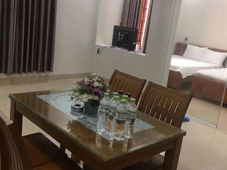 شقة غرفة واحدة, Hoang Gia