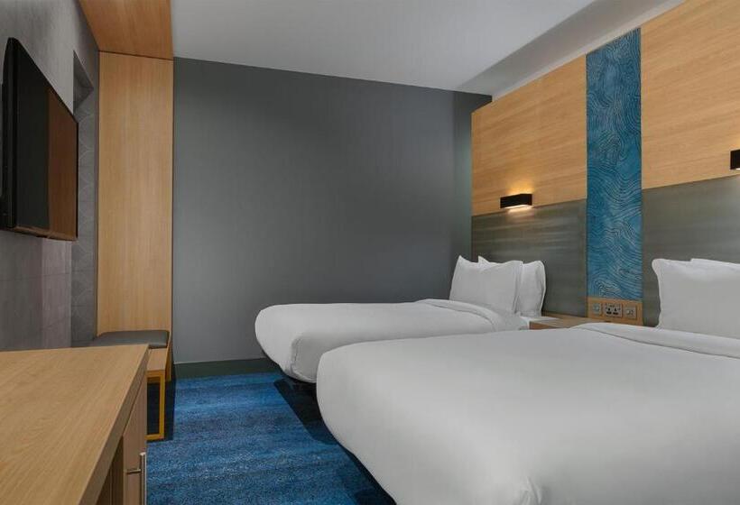 Номер Стандарт, Aloft Aberdeen Teca