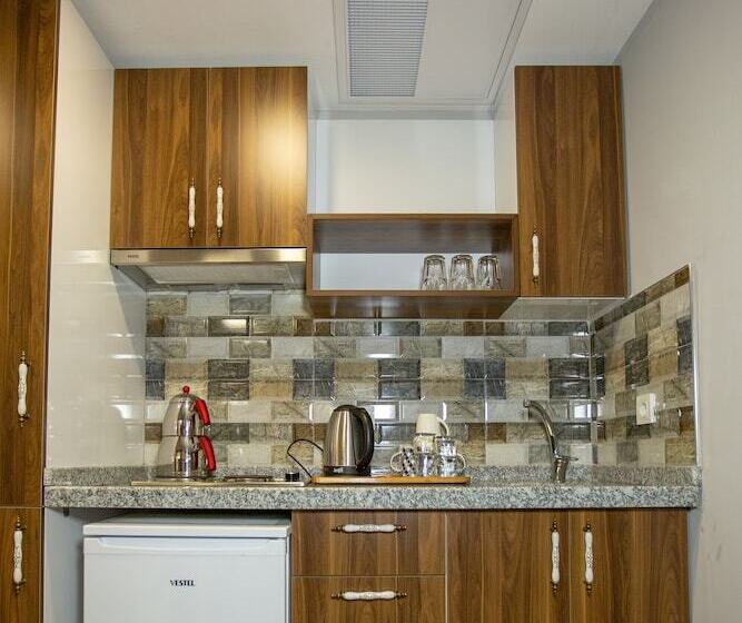 חדר משפחתי, Caykara Park