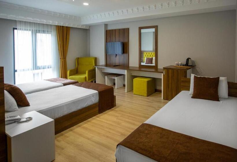 חדר סטנדרט לשלושה, Caykara Park