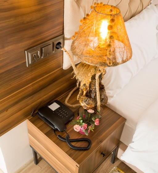 اتاق استاندارد, Corner Garden