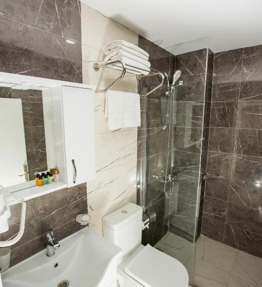 اتاق استاندارد چهار تخته, Corner Garden