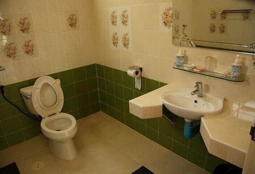 فيلا ديلوكس غرفة نوم, Khumphyazaw Resort