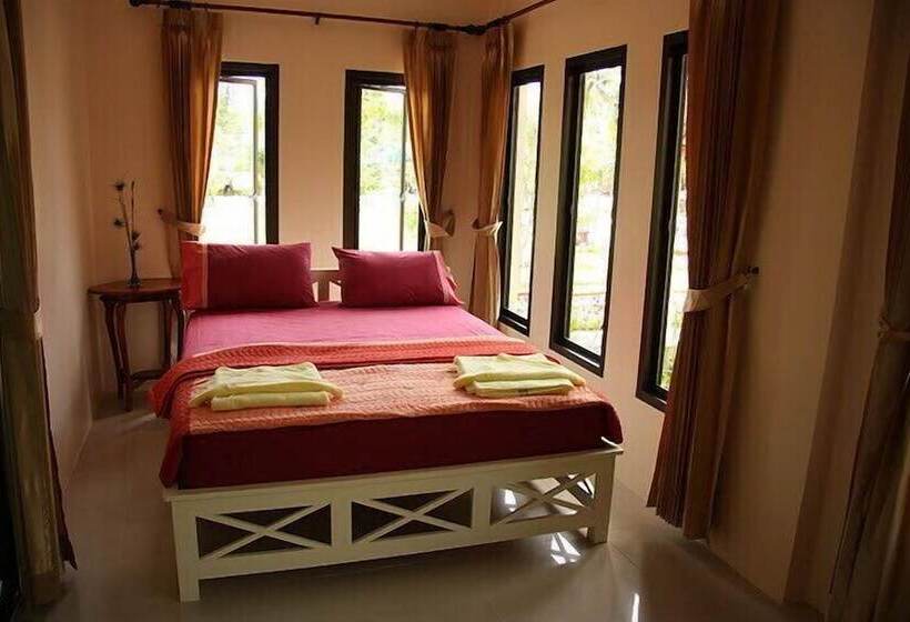 فيلا ديلوكس غرفة نوم, Khumphyazaw Resort