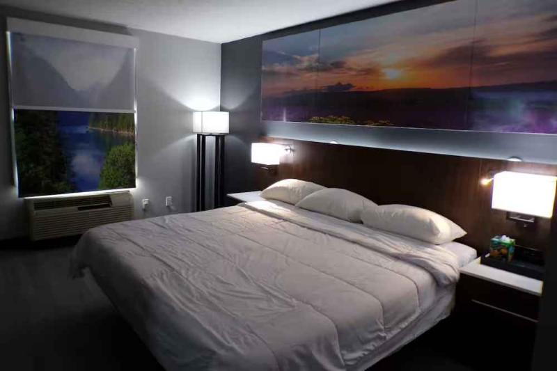 جناح سرير كينج, Luxor Inn & Suites, A Travelodge By Wyndham